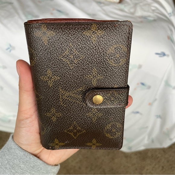 LOUIS VUITTON Monogram French Purse Wallet - Picture 3 of 13